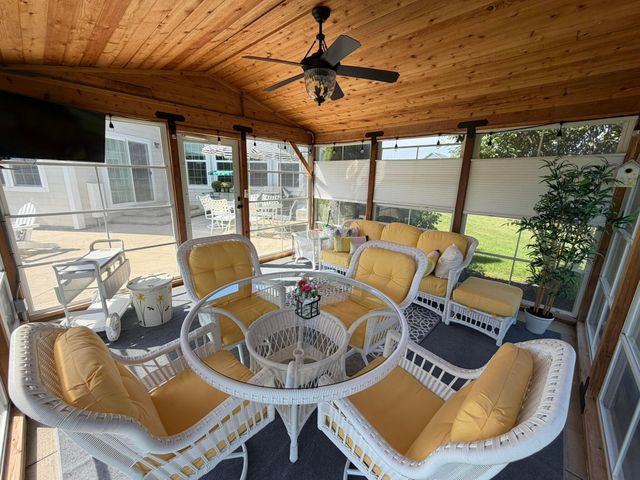 7712 Paradisio Drive, Galena, OH 43021