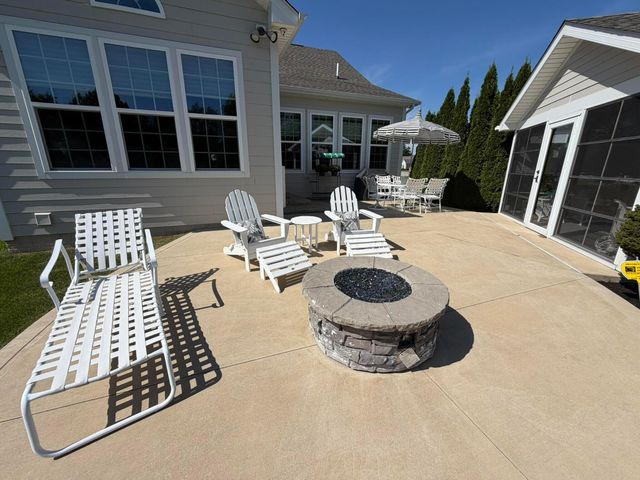 7712 Paradisio Drive, Galena, OH 43021
