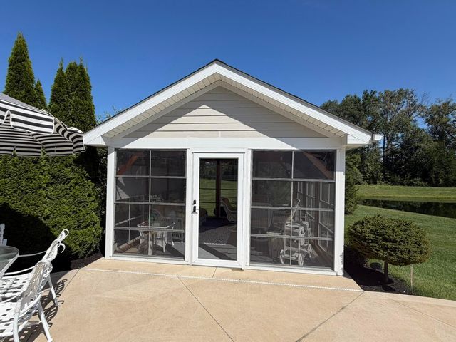 7712 Paradisio Drive, Galena, OH 43021