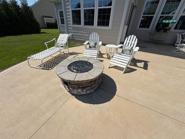 7712 Paradisio Drive, Galena, OH 43021