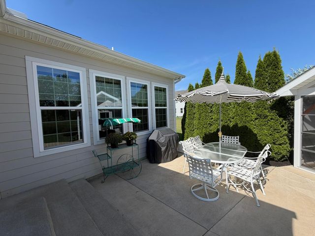 7712 Paradisio Drive, Galena, OH 43021