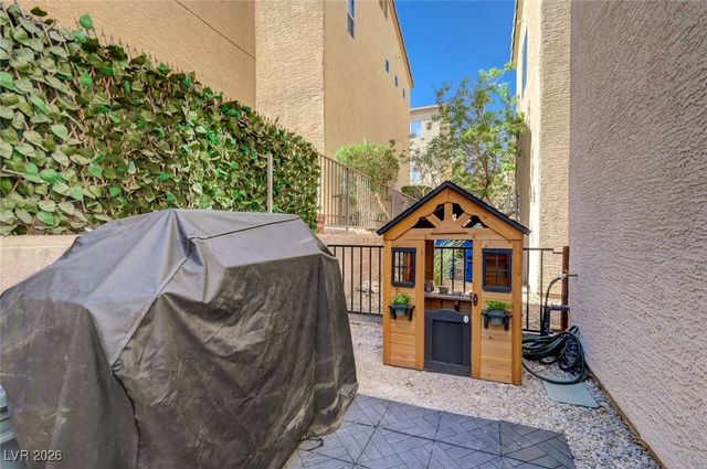 10413 Cole Younger Court, Las Vegas, NV 89129