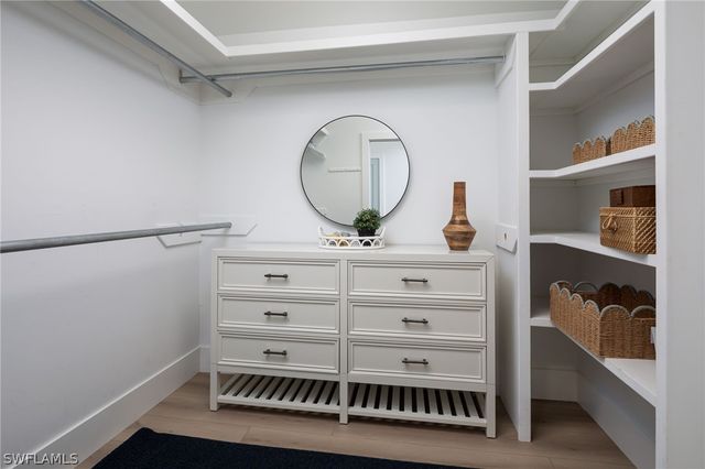 339 4th AVE N, Naples, FL 34102