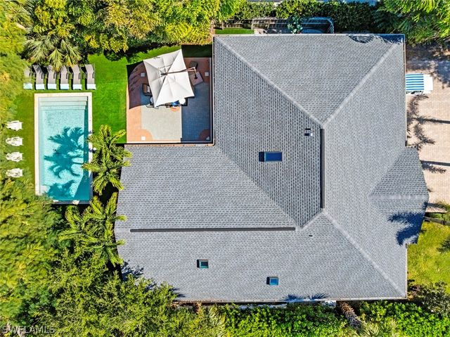 339 4th AVE N, Naples, FL 34102