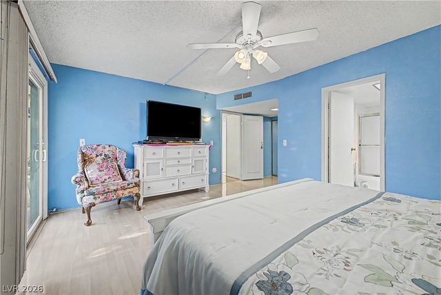 3537 Victory Avenue, Las Vegas, NV 89121