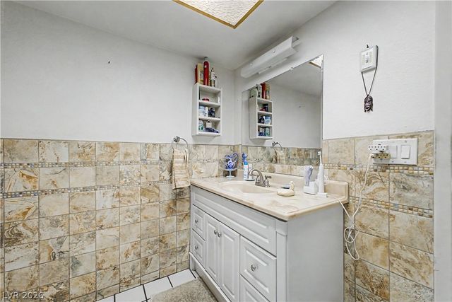 3537 Victory Avenue, Las Vegas, NV 89121