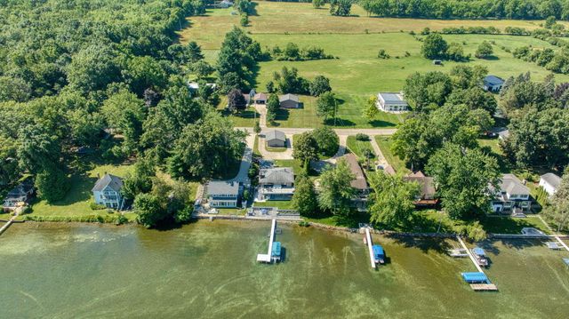 1756 Eagle Point Road, Clarklake, MI 49234