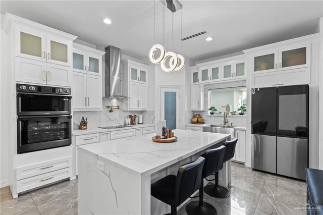 607 W Carmel Drive, Pharr, TX 78577