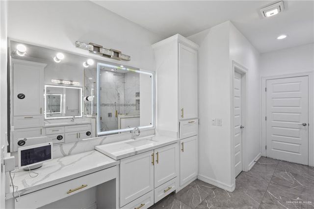 607 W Carmel Drive, Pharr, TX 78577