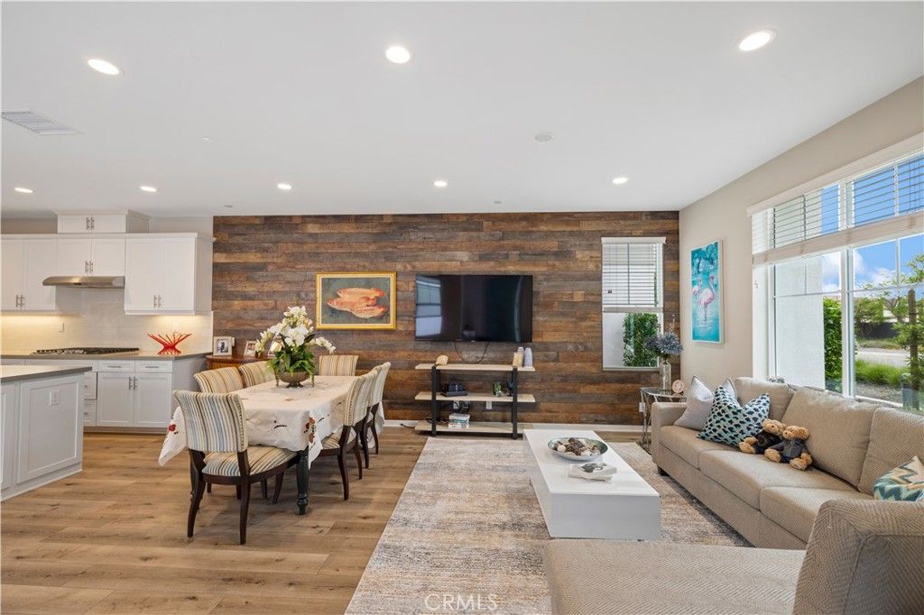 134 Modjeska, Irvine, CA 92618