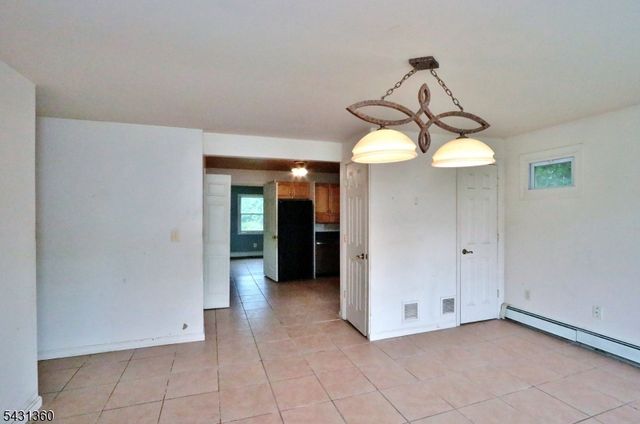 122 Dawes Hwy, Pompton Lakes Boro, NJ 07442