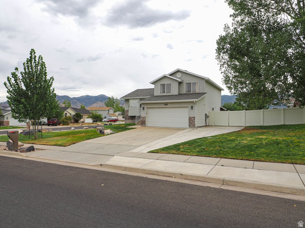 554 N 7TH ST, Tooele, UT 84074 — photo 3