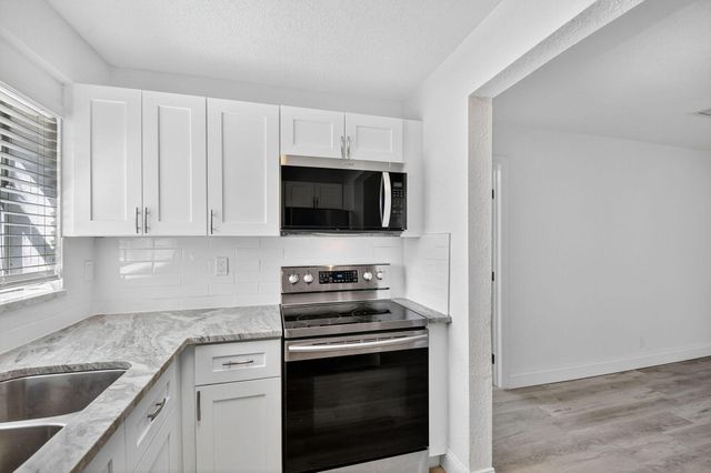 1373 W 30th Street, Riviera Beach, FL 33404