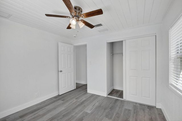 1373 W 30th Street, Riviera Beach, FL 33404