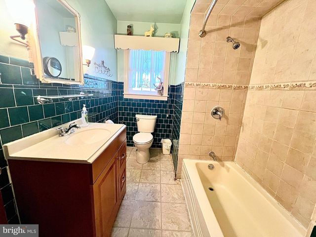 222 S CENTER ST, Frackville, PA 17931