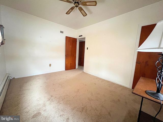 222 S CENTER ST, Frackville, PA 17931