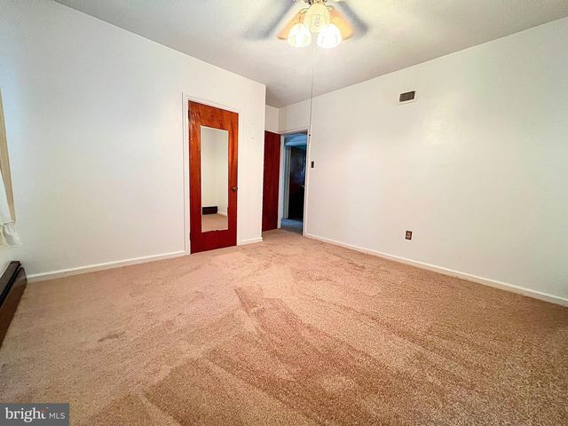 222 S CENTER ST, Frackville, PA 17931