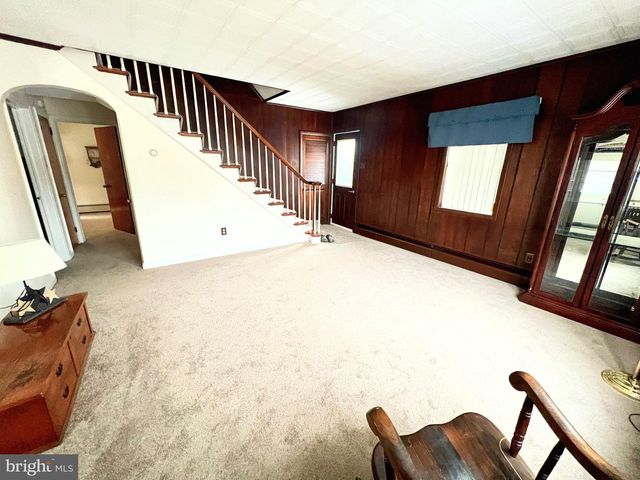 222 S CENTER ST, Frackville, PA 17931