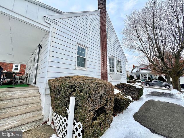 222 S CENTER ST, Frackville, PA 17931