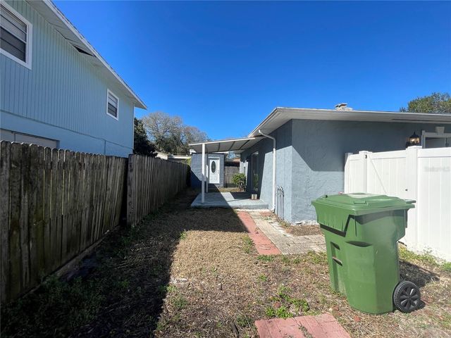 10204 N EDISON AVENUE, Tampa, FL 33612