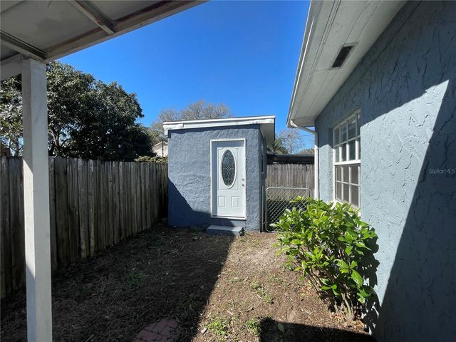 10204 N EDISON AVENUE, Tampa, FL 33612