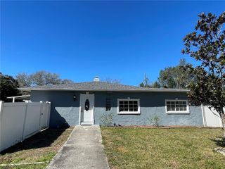 10204 N EDISON AVENUE, Tampa, FL 33612