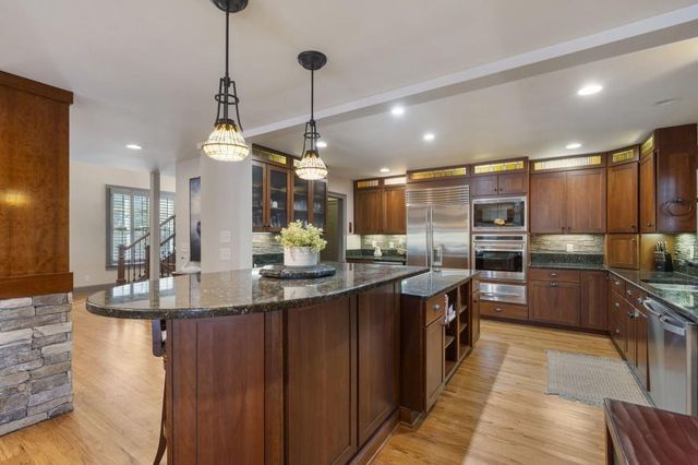 6402 Lakeview Drive, Buford, GA 30518