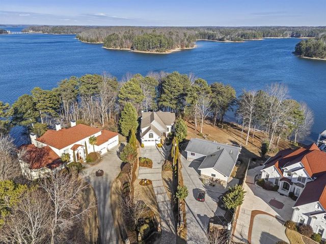 6402 Lakeview Drive, Buford, GA 30518