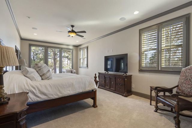 6402 Lakeview Drive, Buford, GA 30518