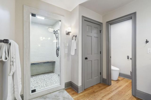 6402 Lakeview Drive, Buford, GA 30518