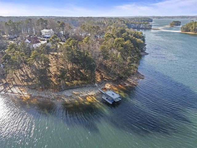 6402 Lakeview Drive, Buford, GA 30518