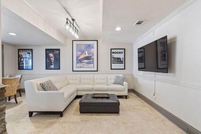 6402 Lakeview Drive, Buford, GA 30518