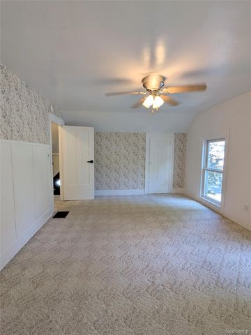 300 Bristol Street S, Almont Village, MI 48003