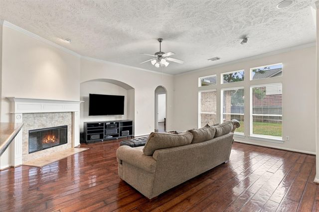 6522 Pine Reserve Drive, Spring, TX 77389