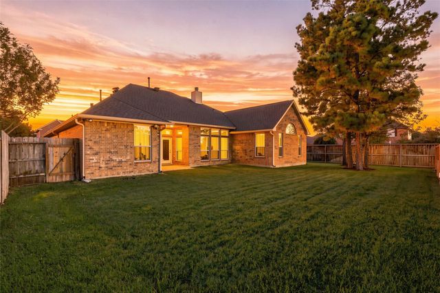 6522 Pine Reserve Drive, Spring, TX 77389