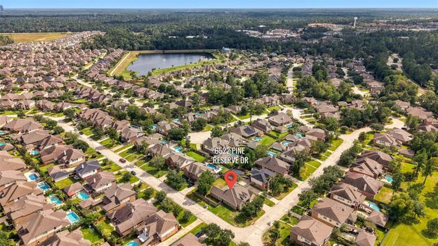 6522 Pine Reserve Drive, Spring, TX 77389