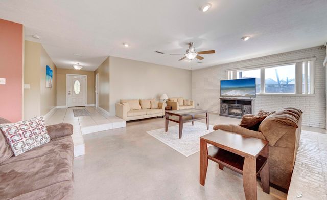 8211 Laird Street, Panama City Beach, FL 32408