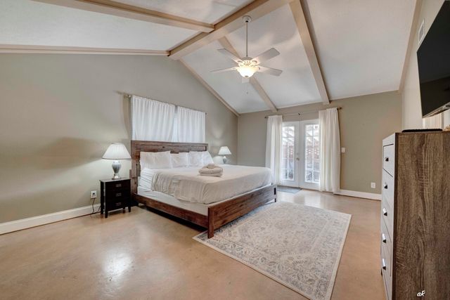 8211 Laird Street, Panama City Beach, FL 32408