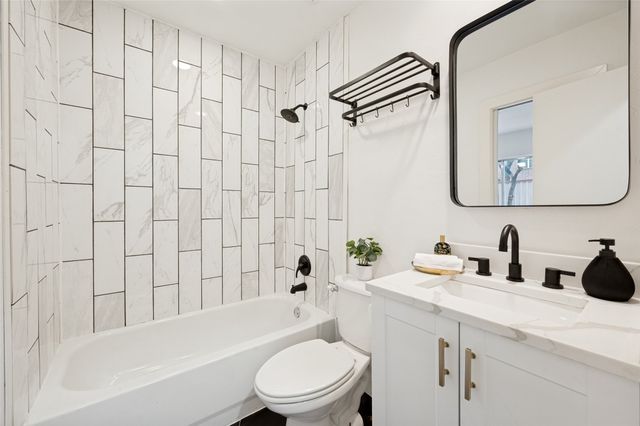 3828 San Jacinto Street, Dallas, TX 75204