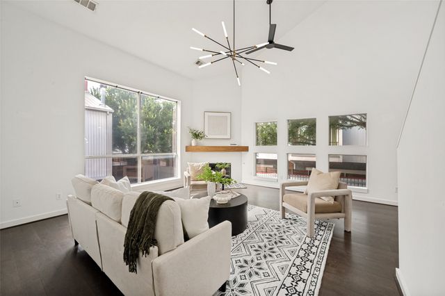 3828 San Jacinto Street, Dallas, TX 75204