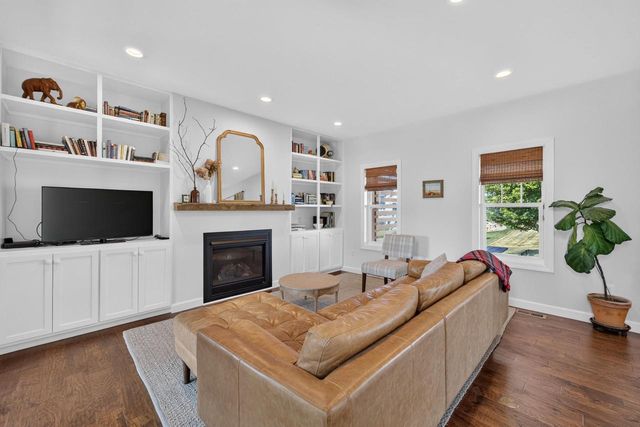 1003 Tara Lane, Waunakee, WI 53597