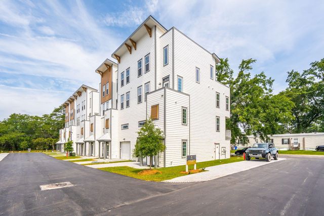 1150 Valdosta Street Unit 102, North Charleston, SC 29405