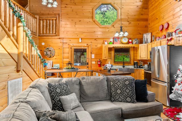 1308 Timberwolf Way, Sevierville, TN 37876