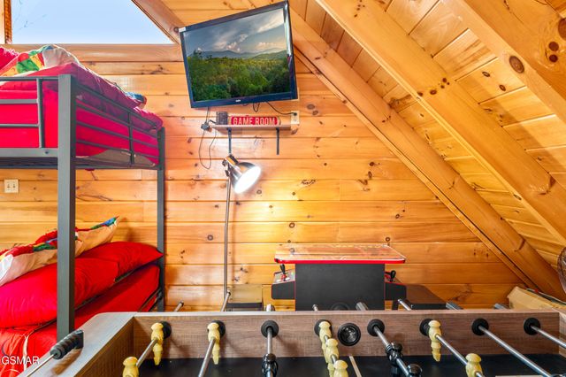 1308 Timberwolf Way, Sevierville, TN 37876