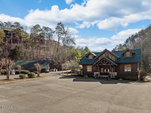 1308 Timberwolf Way, Sevierville, TN 37876