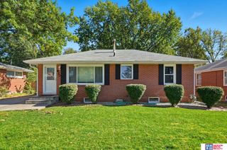 820 E Avon Lane, Lincoln, NE 68505