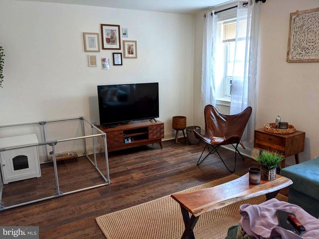 4134 MANAYUNK AVE, Philadelphia, PA 19128