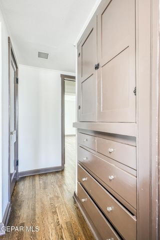 1210 MESITA Drive, El Paso, TX 79902