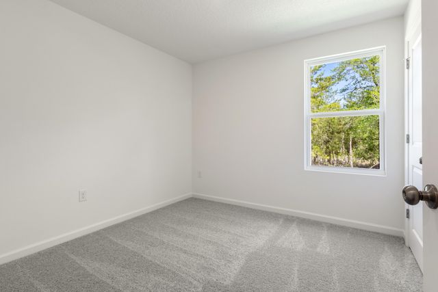 624 Tiger Lily Lane, Defuniak Springs, FL 32433