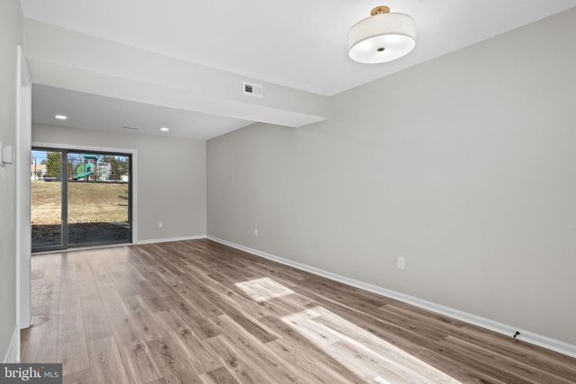 562 ATWOOD CT, Newtown, PA 18940